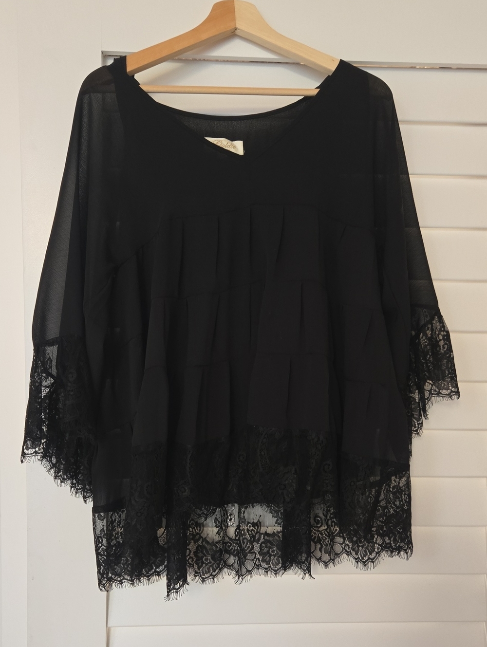 Goldie London Black Lace-Trim Layered Tunic